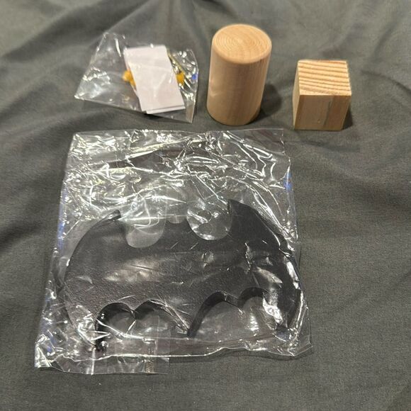 Batman Decorative Clothing Hook - Picture 1 of 4